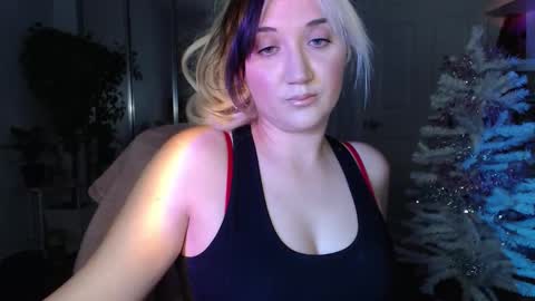 Goddess Emmy online show from December 19, 2025, 5:47 am