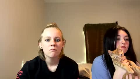Snapshot of goddessfeyaa chatting on December 8, 2024, 2:30 pm feyaa22 online show from December 8, 2024, 2:30 pm