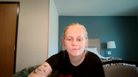 Snapshot of goddessfeyaa chatting on September 9, 2025, 7:24 pm feyaa22 online show from September 9, 2025, 7:24 pm