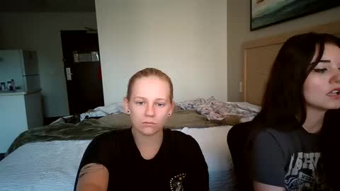 Snapshot of goddessfeyaa chatting on September 13, 2025, 4:51 pm feyaa22 online show from September 13, 2025, 4:51 pm