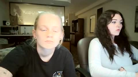 Snapshot of goddessfeyaa chatting on September 24, 2025, 5:00 am feyaa22 online show from September 24, 2025, 5:00 am