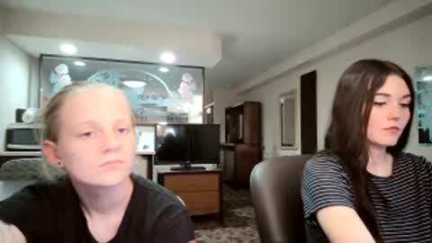 Snapshot of goddessfeyaa chatting on September 26, 2025, 4:38 am feyaa22 online show from September 26, 2025, 4:38 am