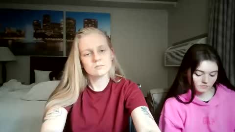 Snapshot of goddessfeyaa chatting on February 17, 2026, 3:36 am feyaa22 online show from February 17, 2026, 3:36 am