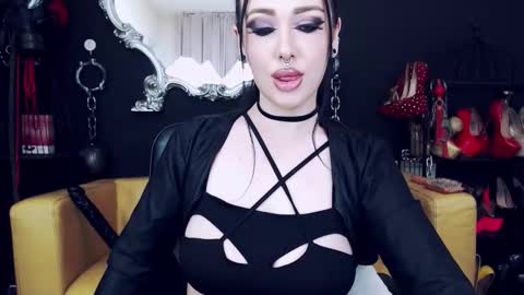 Snapshot of goddessgeorgia chatting on October 3, 2025, 2:14 pm Goddess Georgia online show from October 3, 2025, 2:14 pm