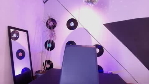 Julieta online show from March 1, 2026, 6:32 pm