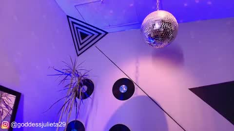 Julieta online show from March 31, 2026, 7:14 pm