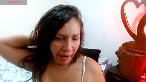 Snapshot of goddessnahi chatting on December 15, 2024, 10:50 am Naih Reyes online show from December 15, 2024, 10:50 am