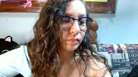Snapshot of goddessnahi chatting on September 18, 2025, 8:49 am Naih Reyes online show from September 18, 2025, 8:49 am