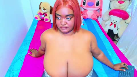 Snapshot of godessqqq chatting on July 7, 2026, 8:24 pm Godess Tracy online show from July 7, 2026, 8:24 pm