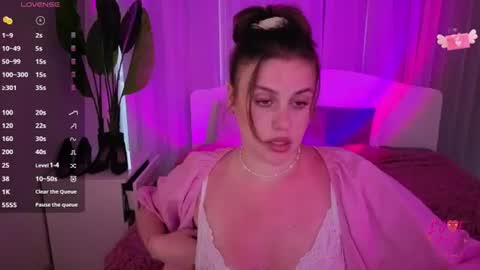 Snapshot of goga_li chatting on June 21, 2026, 5:59 pm Lilya online show from June 21, 2026, 5:59 pm