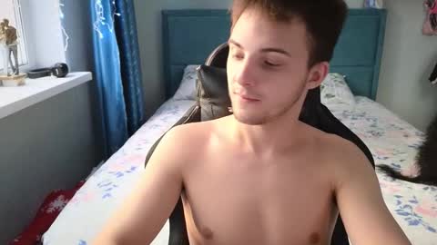 Golden boyyy21 online show from February 2, 2026, 12:26 pm