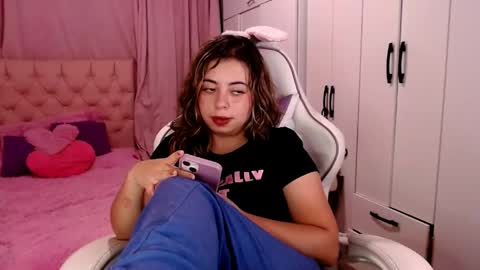 golden_gingerkitty online show from May 26, 2026, 1:01 am