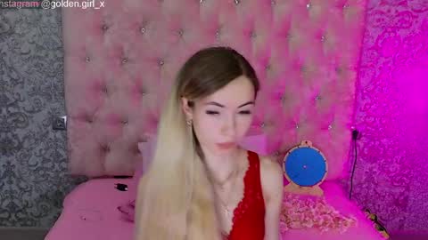Snapshot of golden_girl__ chatting on April 21, 2026, 1:53 am golden girl online show from April 21, 2026, 1:53 am
