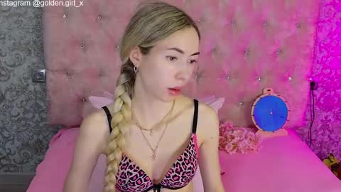 Snapshot of golden_girl__ chatting on June 2, 2026, 1:51 am golden girl online show from June 2, 2026, 1:51 am
