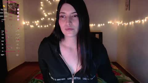 Snapshot of goldencandycotton chatting on February 10, 2025, 9:14 am goldencandycotton online show from February 10, 2025, 9:14 am