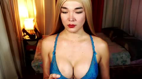 AVA online show from June 8, 2026, 1:28 am