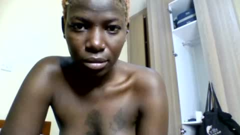 Snapshot of goldenfortune chatting on July 17, 2026, 4:52 am Daadys gurl online show from July 17, 2026, 4:52 am