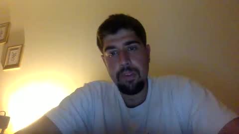 Golden-Glove online show from May 3, 2026, 9:21 pm