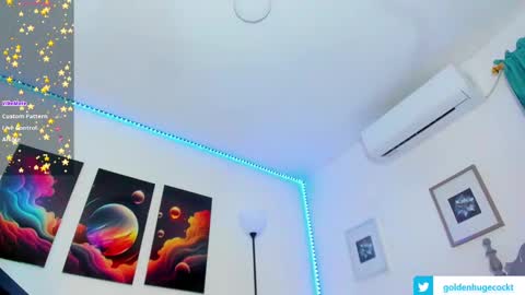 Snapshot of goldenhugecocktss chatting on February 25, 2025, 5:52 am May smith online show from February 25, 2025, 5:52 am