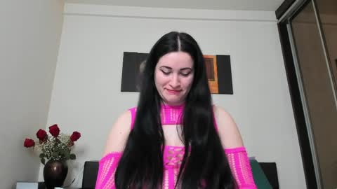 Luna online show from April 2, 2026, 4:54 am