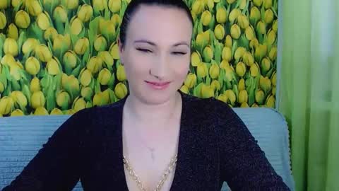 Snapshot of goldmoonn chatting on April 6, 2026, 11:11 am goldmoonn online show from April 6, 2026, 11:11 am