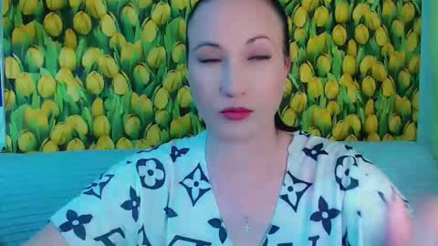 Snapshot of goldmoonn chatting on May 17, 2026, 3:19 pm goldmoonn online show from May 17, 2026, 3:19 pm