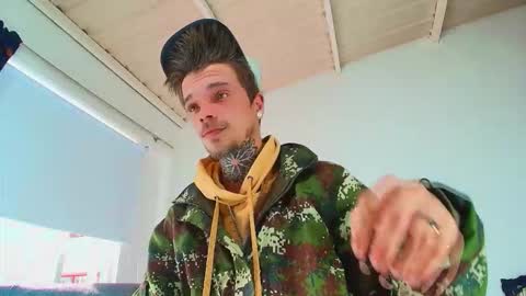 Snapshot of goldy_loyal99 chatting on September 26, 2025, 12:20 pm Goldy Loyal93 online show from September 26, 2025, 12:20 pm