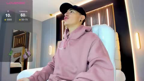 Snapshot of good_sheep chatting on February 7, 2026, 3:32 am good_sheep online show from February 7, 2026, 3:32 am