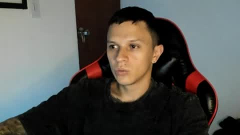 Snapshot of goodboy69i chatting on June 1, 2026, 12:23 am goodboy69i online show from June 1, 2026, 12:23 am