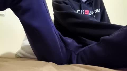 Snapshot of goodboyyy7 chatting on December 1, 2025, 6:35 pm goodboyyy7 online show from December 1, 2025, 6:35 pm