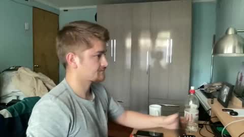 goodfumes online show from October 8, 2025, 8:17 pm