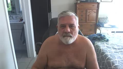 Snapshot of goodream2 chatting on December 19, 2024, 7:18 pm Michael online show from December 19, 2024, 7:18 pm