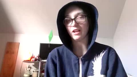 gooeypixie online show from March 6, 2026, 6:59 pm