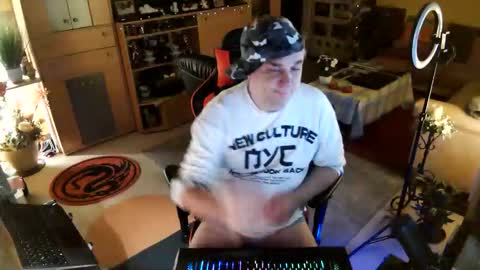 google5001 online show from October 3, 2025, 3:47 am