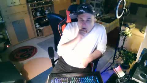 google5001 online show from December 23, 2025, 9:07 am