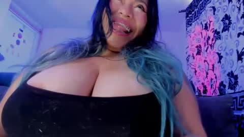 brenda online show from November 5, 2025, 8:53 pm