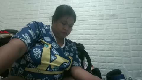 gorgeousselenaxx online show from January 11, 2025, 1:53 pm