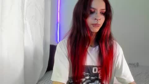 Snapshot of goth_ru chatting on December 2, 2024, 8:22 pm Russ  online show from December 2, 2024, 8:22 pm