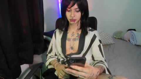 Snapshot of goth_ru chatting on January 26, 2025, 9:18 pm Russ  online show from January 26, 2025, 9:18 pm