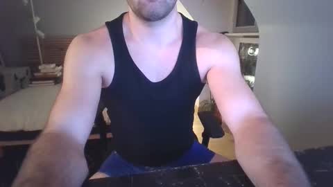 goura2000 online show from February 8, 2026, 8:45 pm