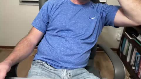 Snapshot of gqimage chatting on February 15, 2025, 2:47 am GQImage online show from February 15, 2025, 2:47 am