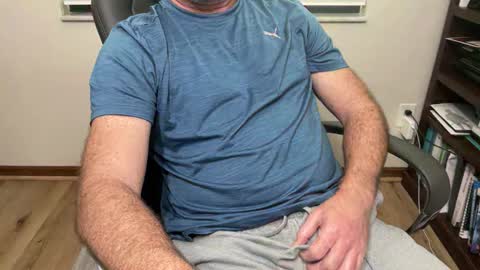 Snapshot of gqimage chatting on September 10, 2025, 5:13 pm GQImage online show from September 10, 2025, 5:13 pm