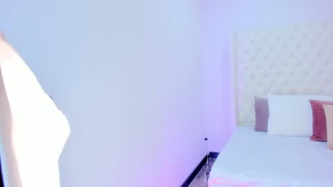 Grace Cartier online show from December 22, 2024, 5:45 am