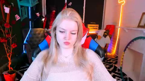 Grace Glamour online show from February 13, 2025, 5:26 am