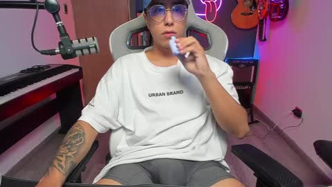 Snapshot of granxarma chatting on January 11, 2025, 5:10 am granxarma online show from January 11, 2025, 5:10 am