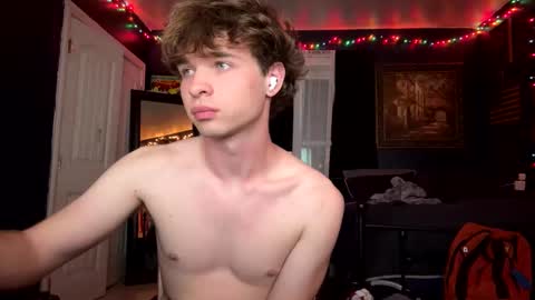 graysonowens online show from September 14, 2025, 4:22 am