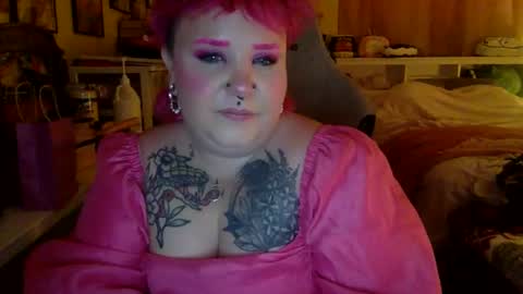 greedychagoi online show from November 16, 2025, 4:07 am