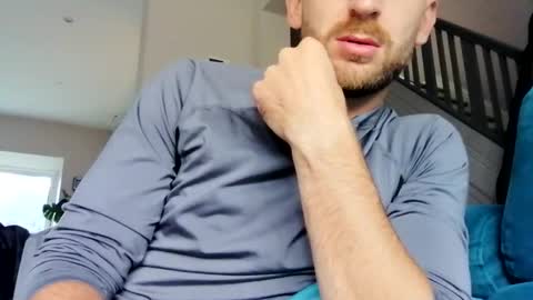 Snapshot of greendiamon chatting on October 10, 2025, 11:42 am greendiamon online show from October 10, 2025, 11:42 am