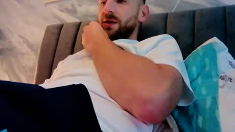 Snapshot of greendiamon chatting on October 14, 2025, 8:04 am greendiamon online show from October 14, 2025, 8:04 am