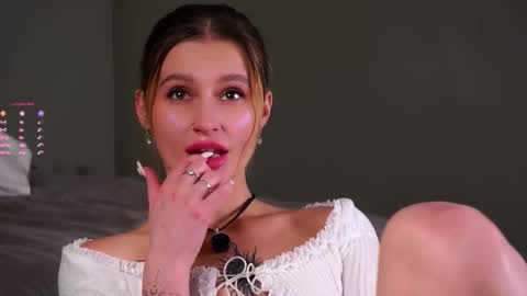 Kelly online show from January 10, 2026, 1:35 pm